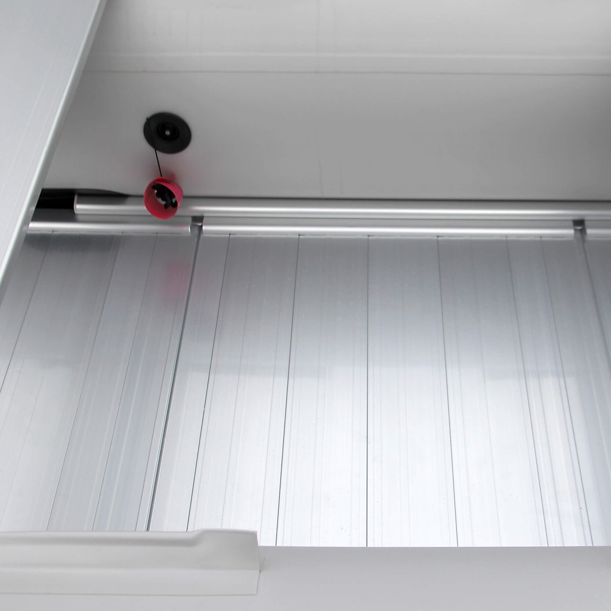 nemaxx-schlauchboot-aluboden-pic Der Boden besteht aus Aluminiumplatten welches dem Schlauchboot zu zusätzlicher Stabilität verhilft.