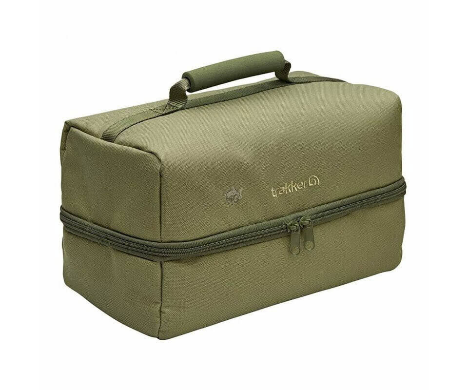 trakker-nxg-xl-pva-pouch Robuste Angeltasche zum Karpfenangeln, perfekt zum Organisieren von Ausrüstung und Zubehör.