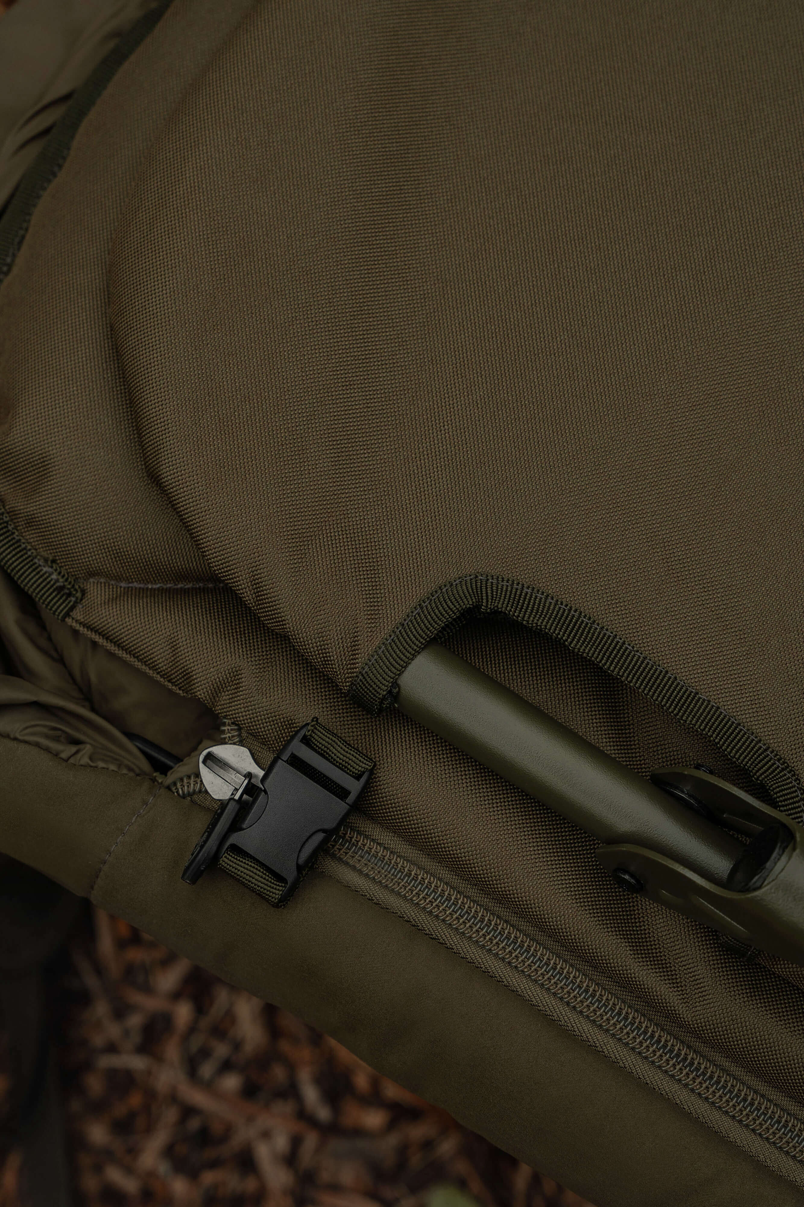 Rucksack, Reißverschluss, Gurtband, Schlaufen, Klebepatch?