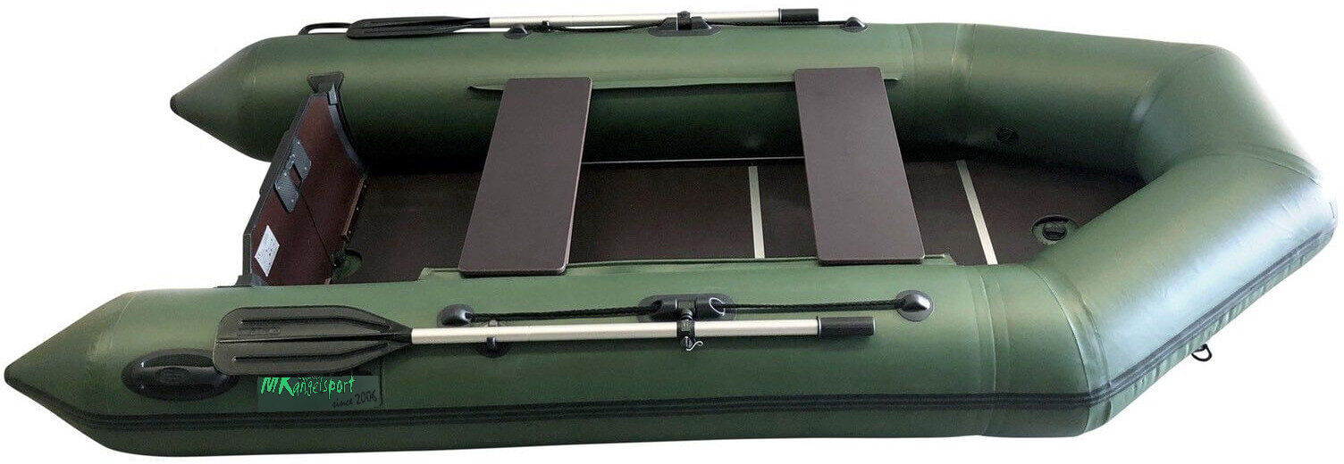 Embarcación inflable duradera para la pesca de carpas, perfecta para llegar a lugares de pesca remotos.