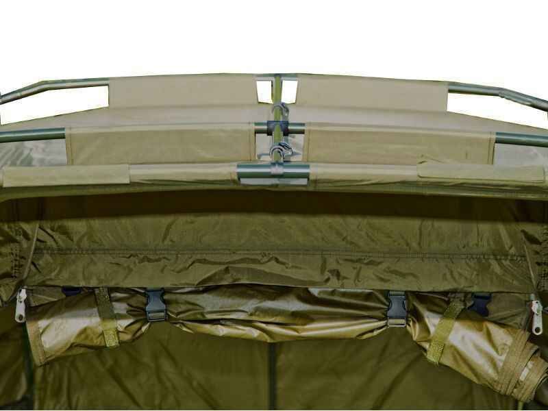 CM-Extreme-3-Master-Dome-XXL_b6-png Close-up van de bovenkant van een visserstent, met stevige palen en bevestigingspunten voor vissers.
