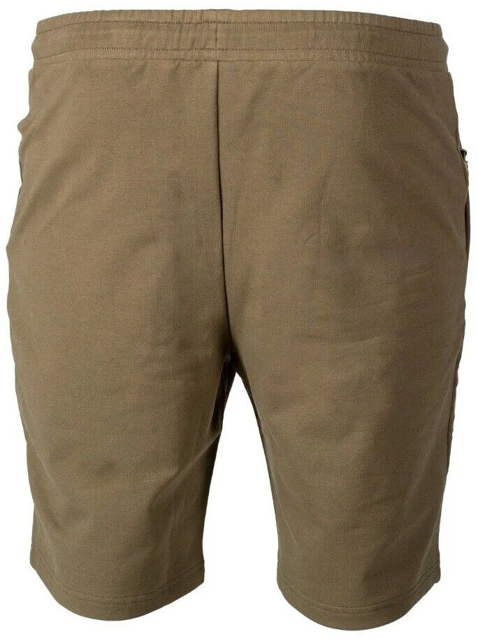 Comodi pantaloncini da pesca perfetti per lunghe giornate in acqua, ideali per i carpisti.