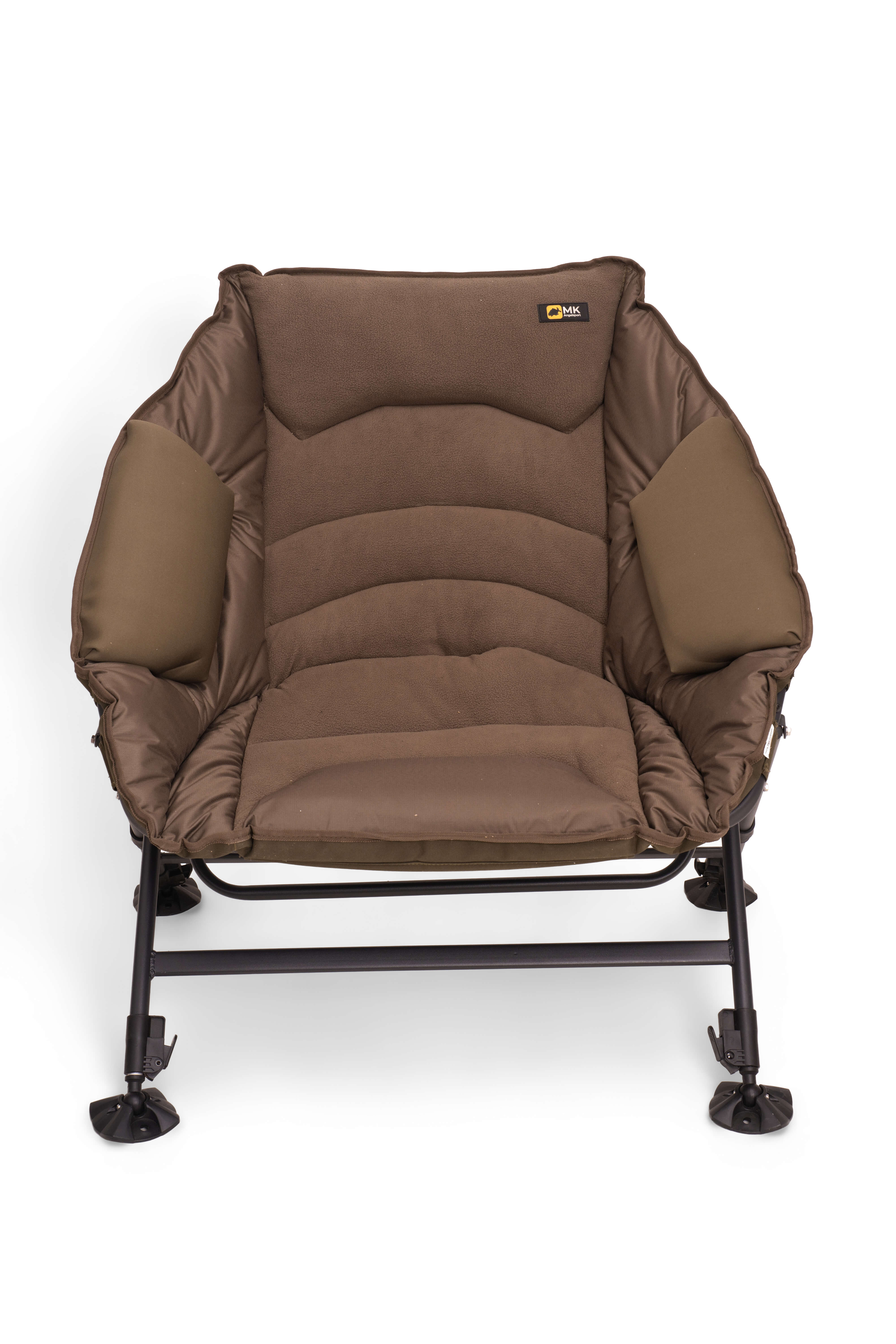 Chaise de pêche confortable pour les pêcheurs de carpes, parfaite pour les longues journées au bord de l'eau.