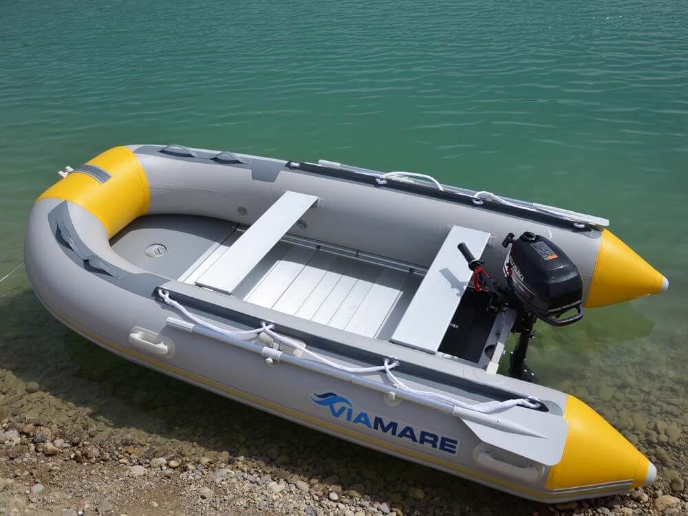 VIAMARE-330S-Alu Nafukovací rybářský člun s motorem, ideální pro kapraře hledající dobrodružství.