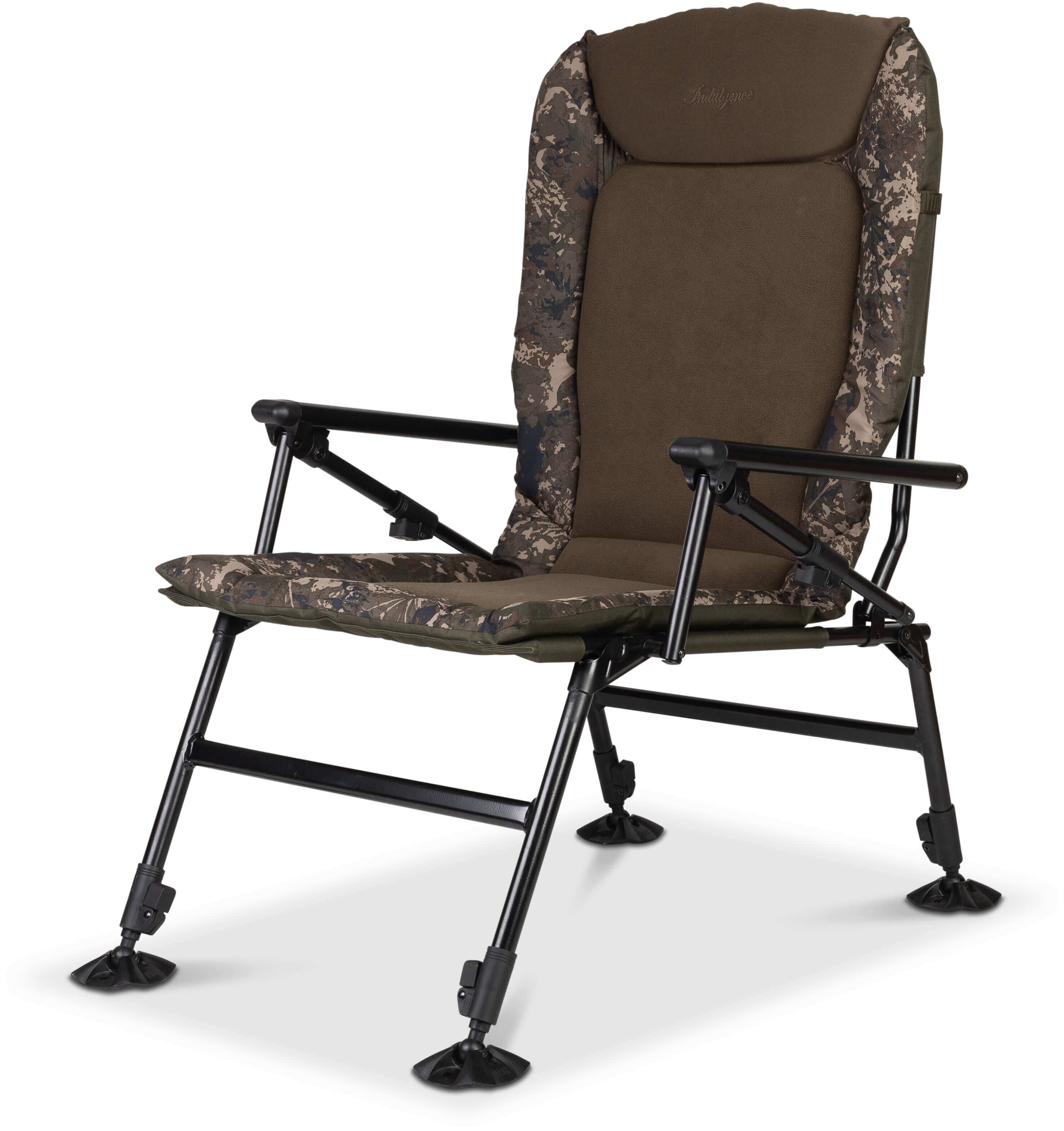 nash-indulgence-T9522-1 Chaise de pêche confortable au design camouflage, parfaite pour les longues sessions de pêche.