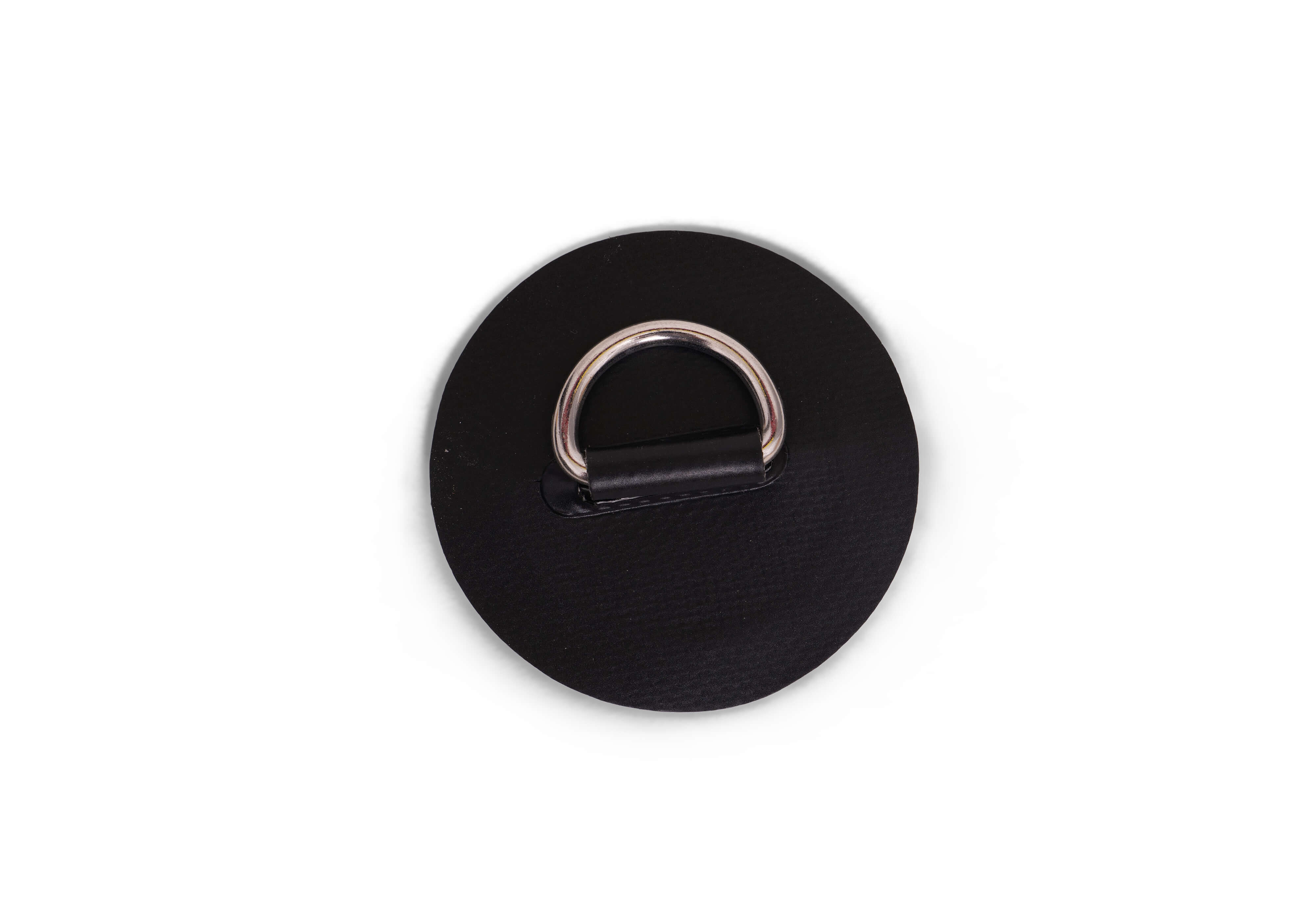 Resistente accessorio per attrezzatura da pesca nero con un anello robusto per un facile fissaggio.