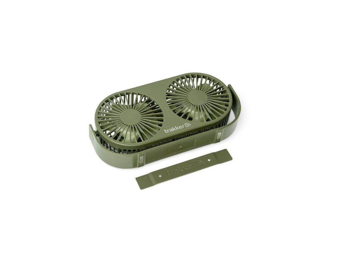 Compacte groene ventilator voor vissers, perfect om koel te blijven tijdens lange vissessies.