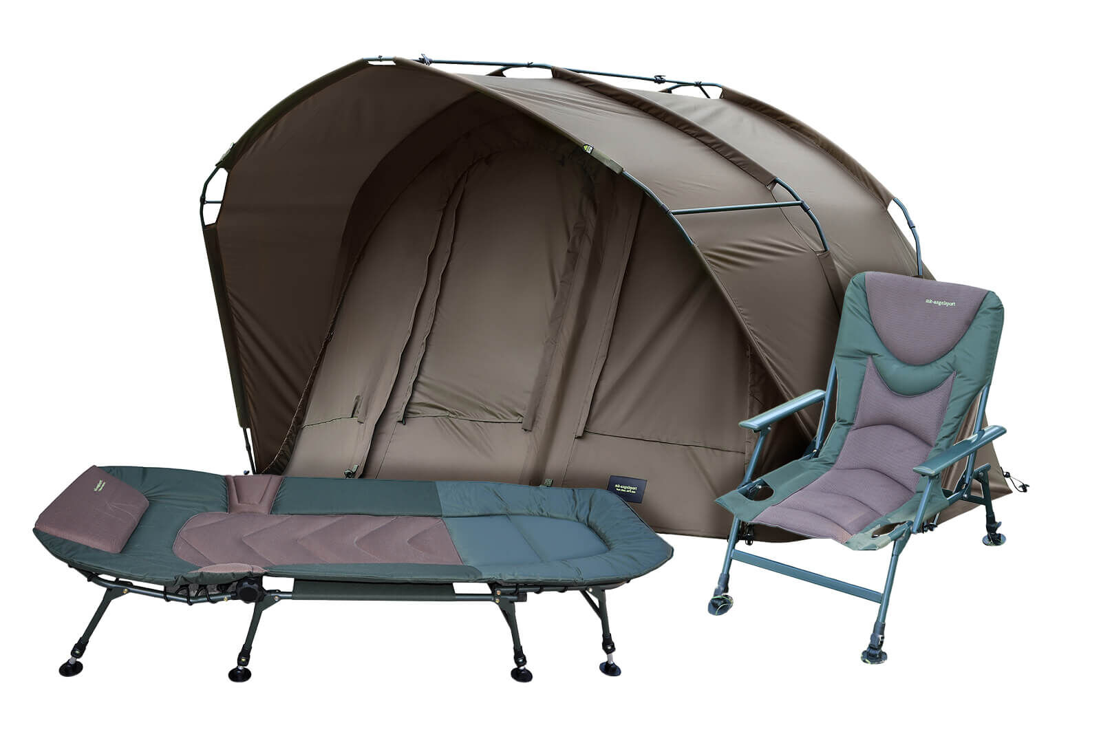 Comoda attrezzatura da pesca inclusa una tenda, una poltrona letto e una sedia per i carpisti.