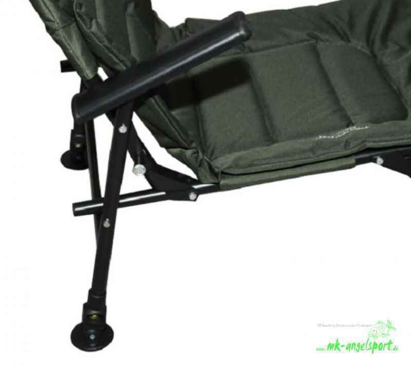 HOT-SPOT-Small-Arm-Chair_b4-png Cómoda silla de pesca diseñada para pescadores de carpas, perfecta para largas sesiones junto al agua.