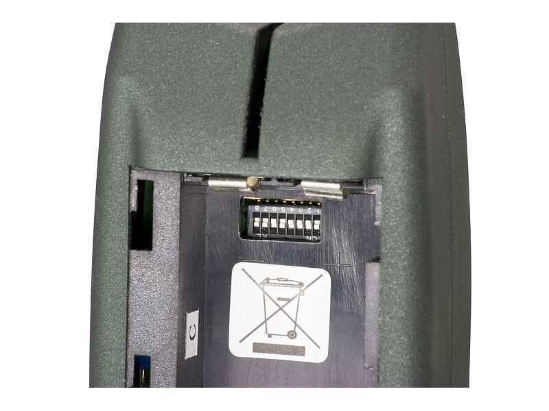 Falcon-STL-Digital-Funk-Set-Ampel_b8-png Primer plano de un detector de picadura electrónico para la pesca de carpas, imprescindible para detectar picaduras.