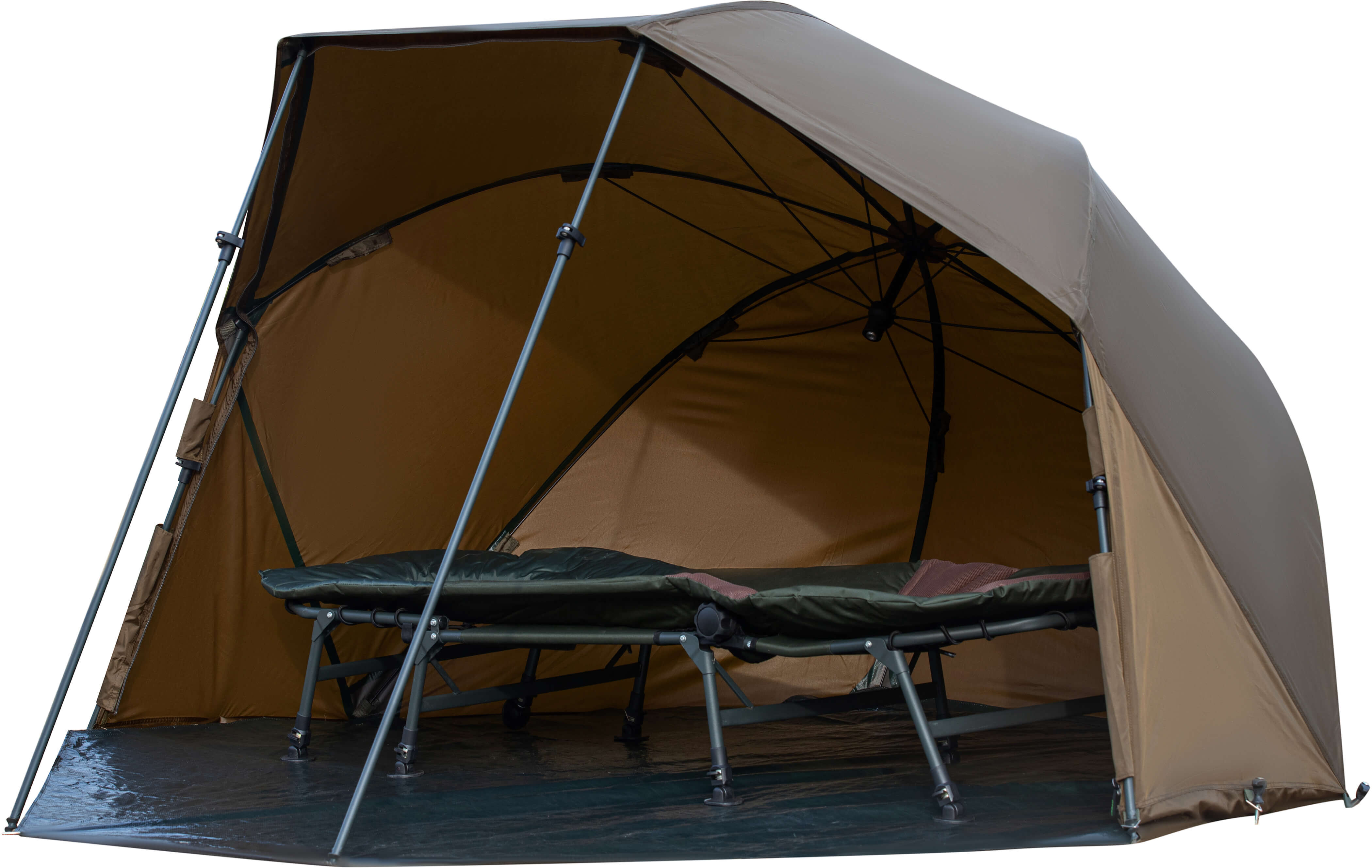 Amplio refugio de pesca con una cómoda cama para que los pescadores de carpas se relajen y se mantengan secos.