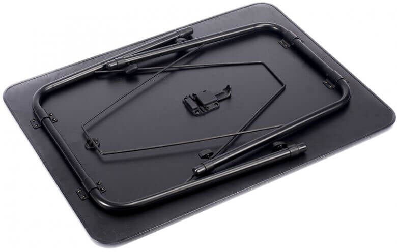 nash-t1202_1-table Kompakter, zusammenklappbarer Angelstuhl, perfekt für bequemes Karpfenangeln.