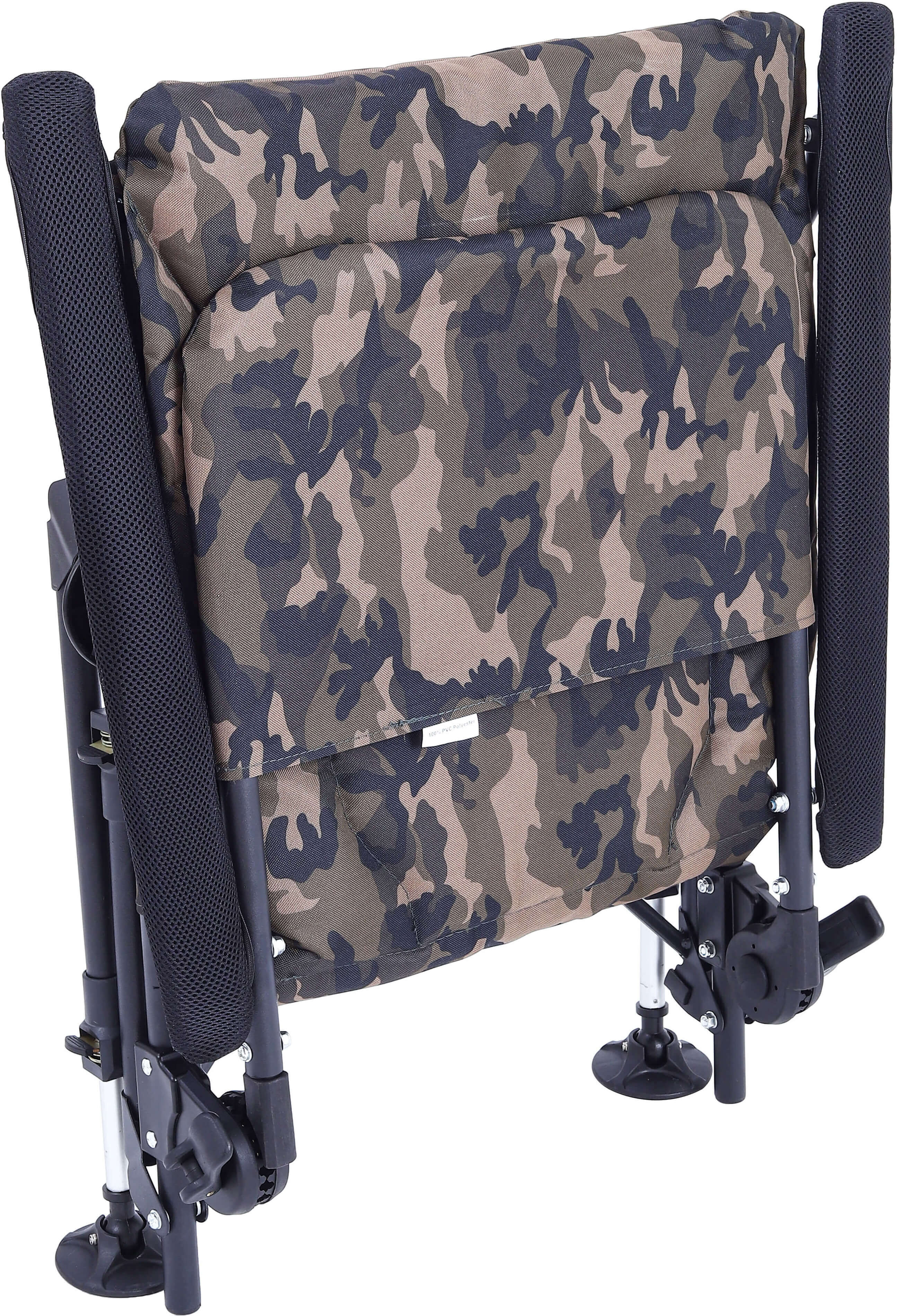 Comoda sedia da pesca mimetica ideale per lunghe sessioni di pesca alla carpa.