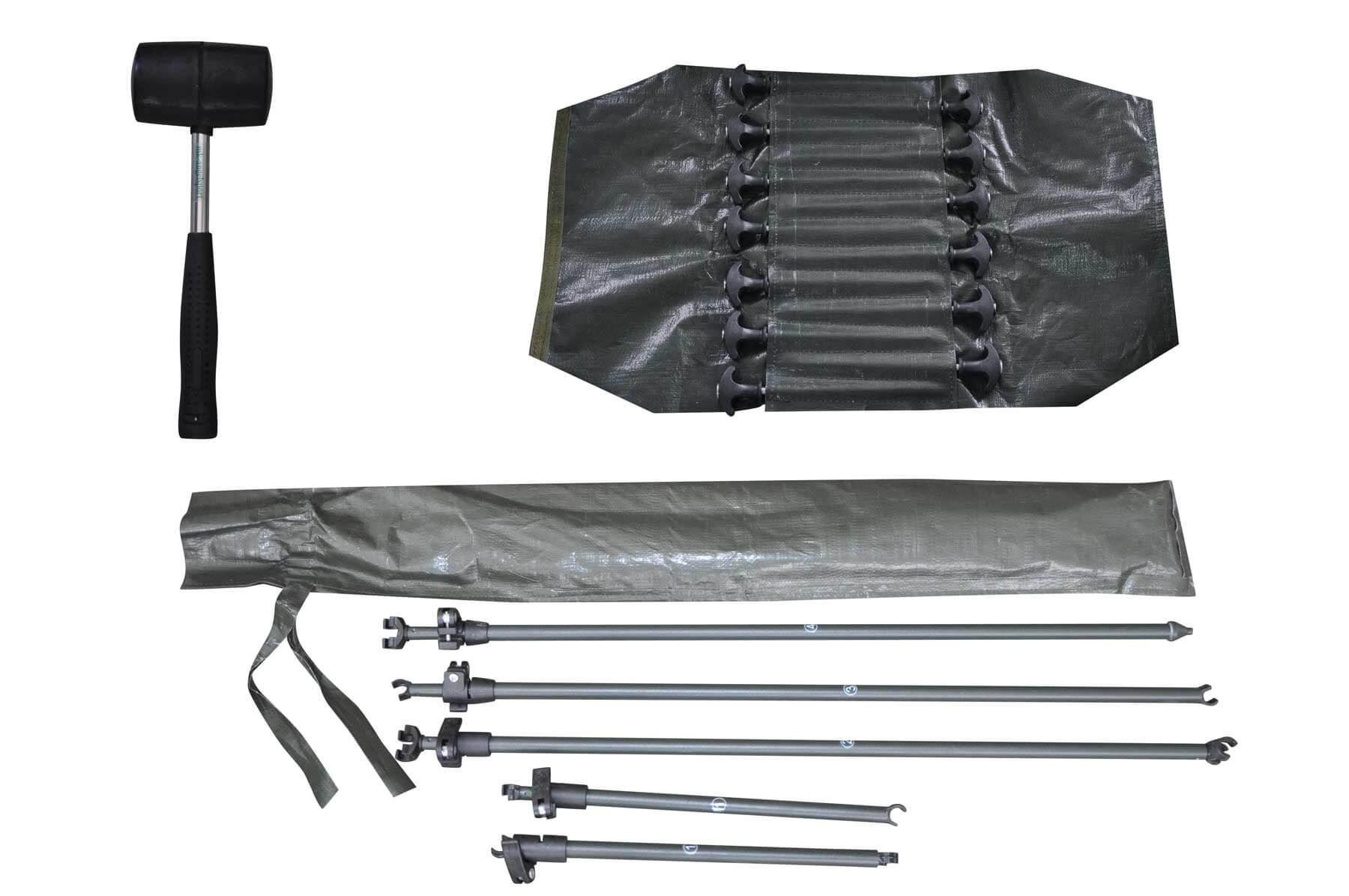 bivvy-camou-extension Essentiële karpervisuitrusting inclusief haringen, hamer en opbergtas voor installatie.