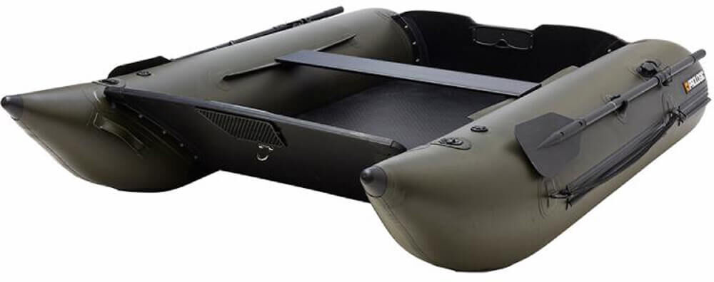 Das 240 cm breite Prologic Schlauchboot ist ideal zum Karpfenangeln geeignet.
