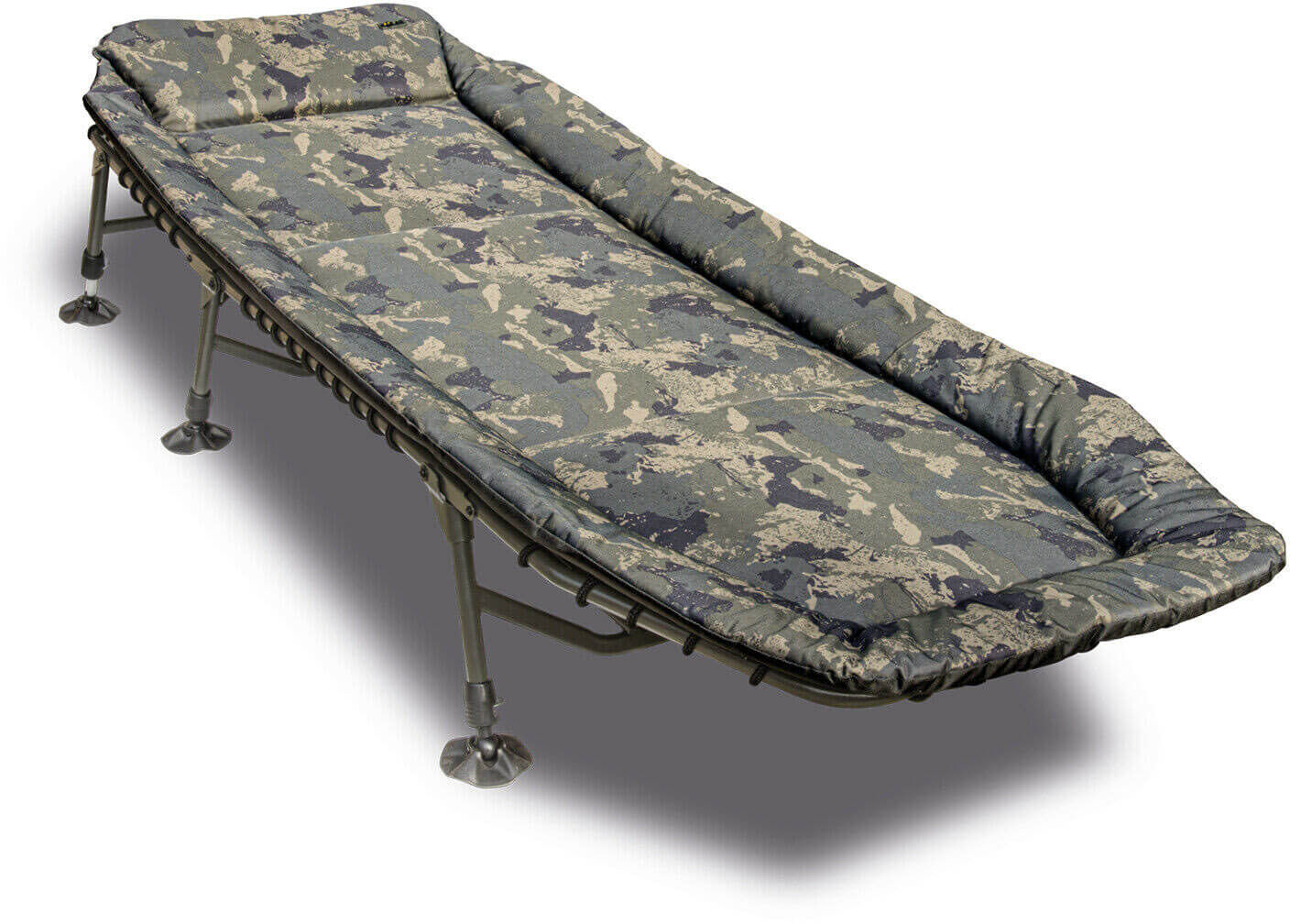 solar-camo-bedchair-ca02 Comoda poltrona letto da pesca per carpisti, perfetta per lunghe sessioni in acqua.