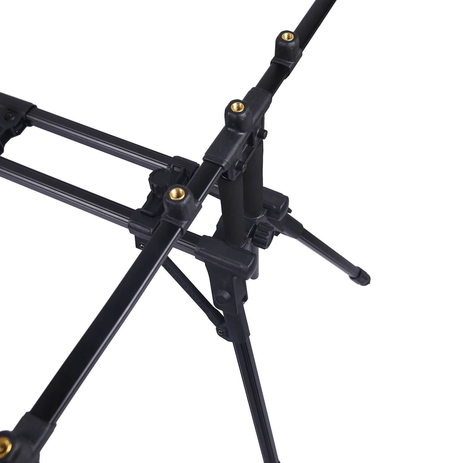 rod-pod-buzzerbar Robustes Karpfen-Angelrutengehäuse mit verstellbaren Beinen für Stabilität auf verschiedenen Terrains.