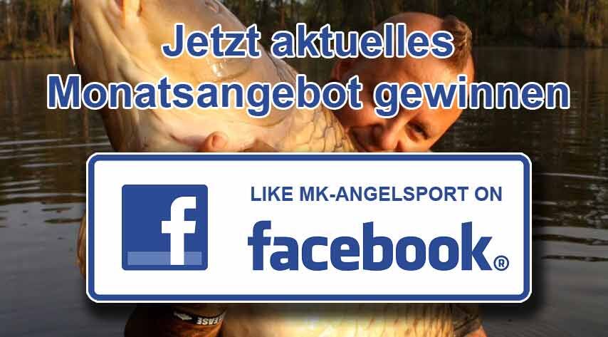 Monatsangebot zu gewinnen Angler präsentiert einen großen Karpfenfang und wirbt für Angelausrüstung und monatliche Angebote.