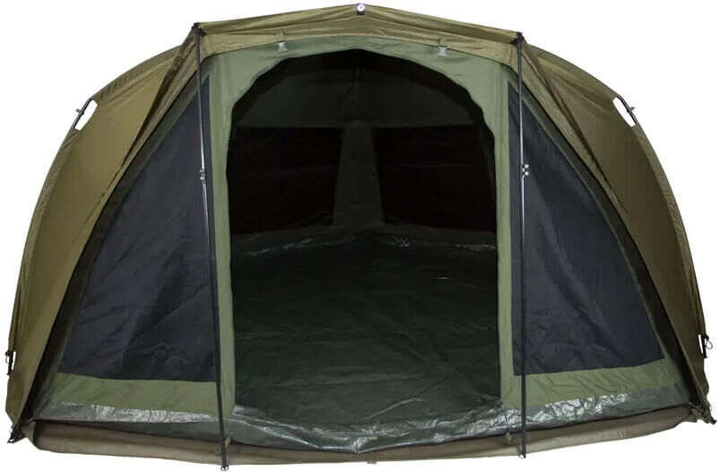 trakker-201549-1 Bei kalten Tagen kann das Tempest Brolly komplett geschlossen werden.