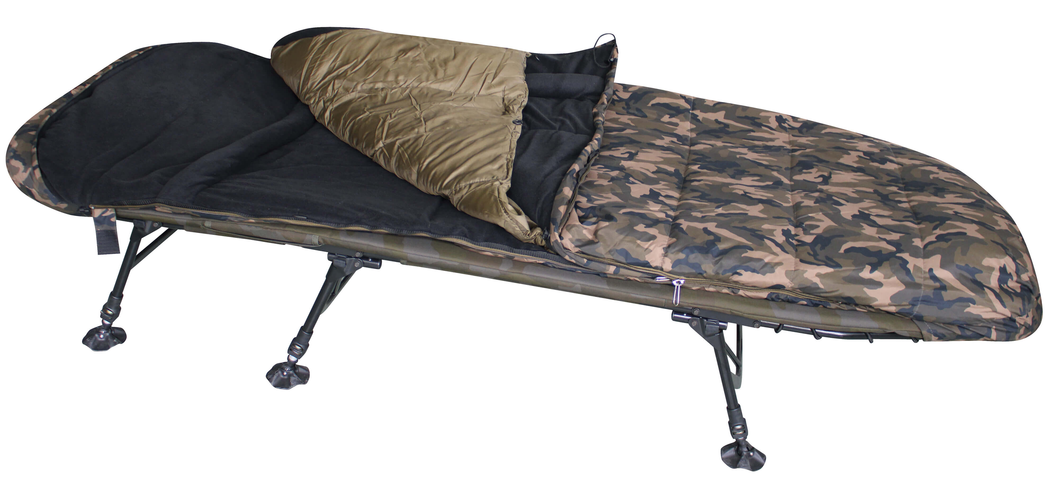 Warmer Camouflage Schlafsack für Karpfenangler.
