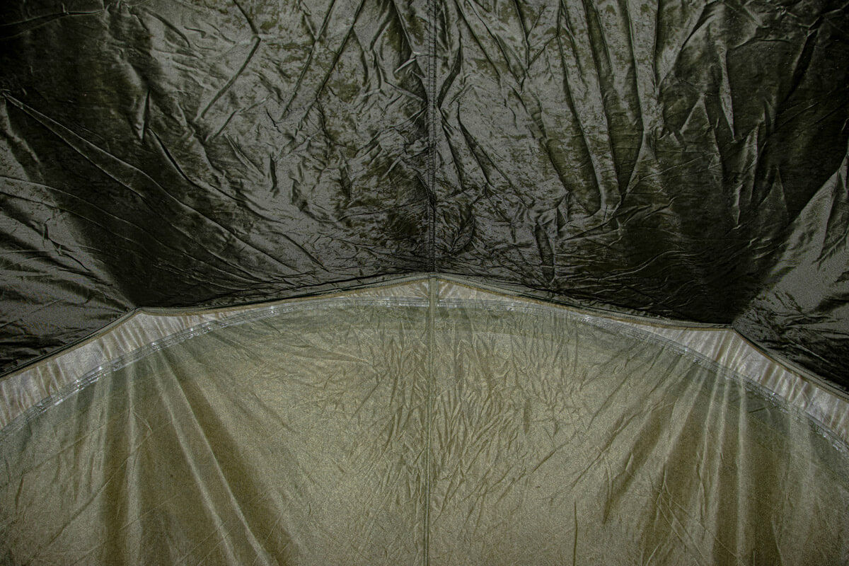 solar-bivvy-CA33-7 Die Innenkabine kann bequem und schnell eingeclippt werden.