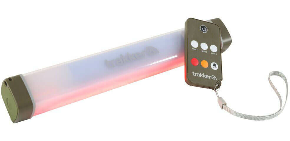 trakker-nitelife-bivvy-light-remote-200_2 Die Bivvy Lampe besitzt verschieden Farben, welche über eine Fernbedienung zuschaltbar sind.