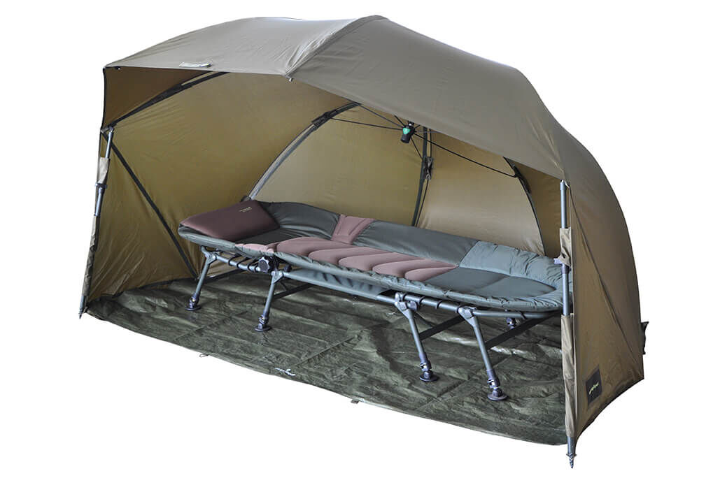60inch-brolly Cómoda cama de pesca y refugio para pescadores de carpas, perfecta para largas sesiones.