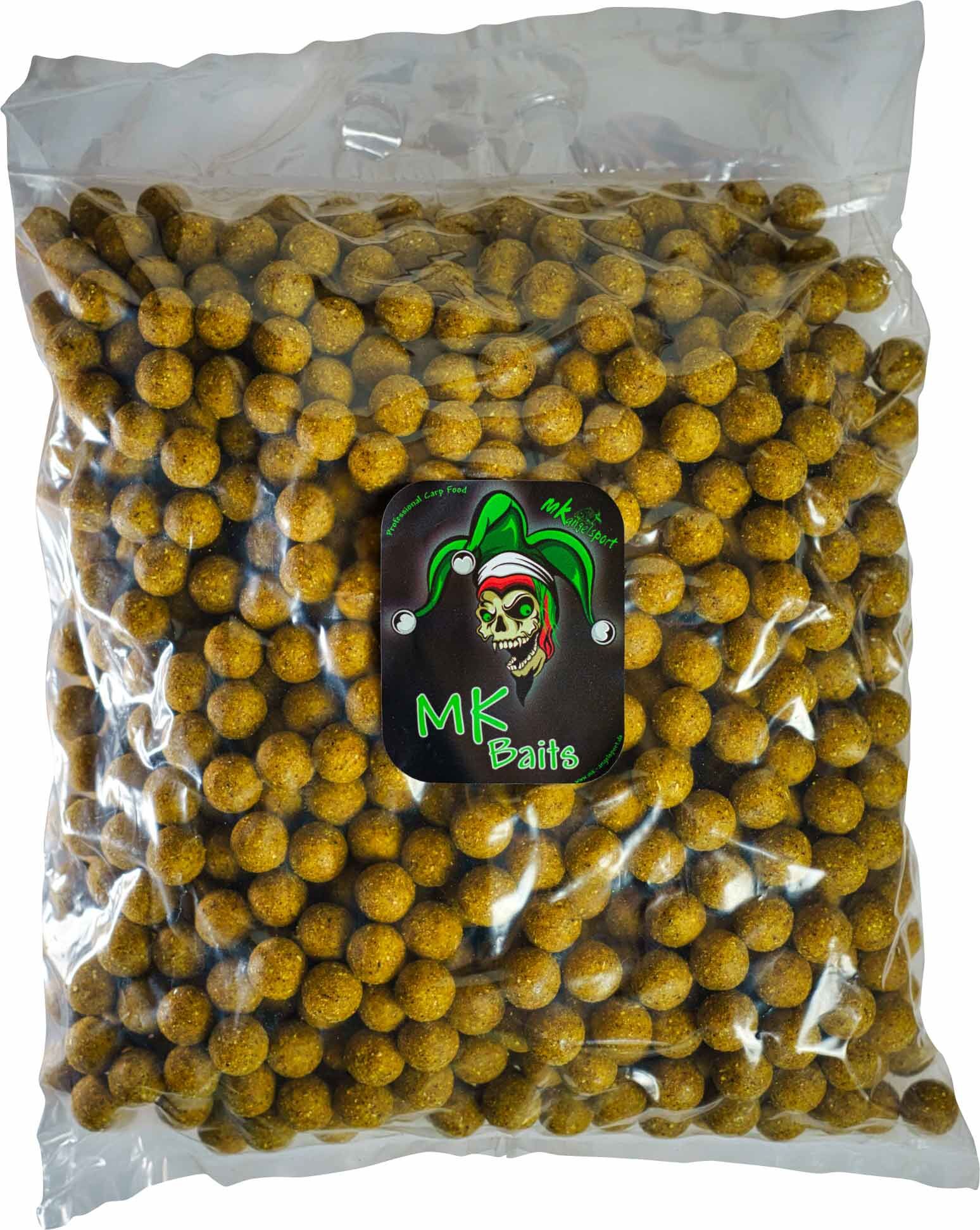 boilies-scopex-gelb Vysoce kvalitní návnadové kuličky na kapry v průhledném sáčku, ideální pro přilákání kaprů při rybaření.