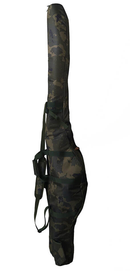 Camo hengelfoedraal met gevoerde riemen voor het veilig vervoeren van karpervisspullen.