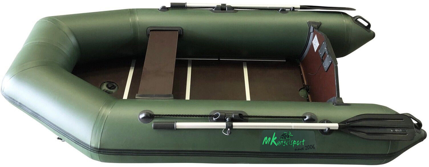 Robustes aufblasbares Fischerboot, ideal für Karpfenangler, die Komfort und Stabilität suchen.