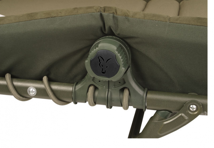 screen_shot_2011-12-05_at_10-58-29_1_720x600 Mit der innovativen Höhenverstellung macht die Fox FX Flatliner Kingsize Angelliege ein n Unikat.