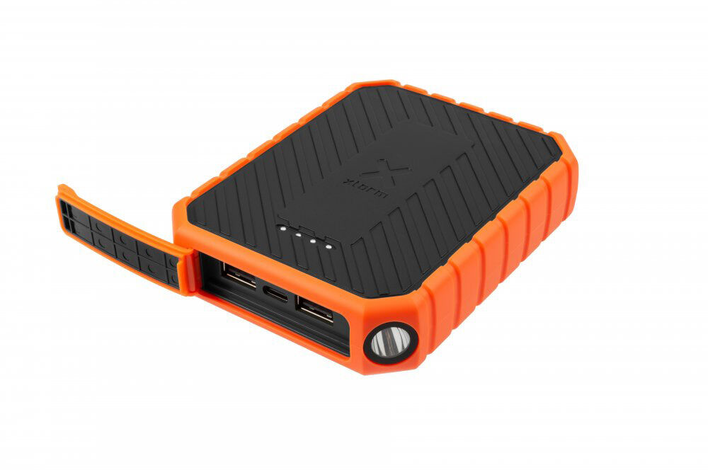Duurzame powerbank voor vissers, perfect voor het opladen van apparaten tijdens visreizen.