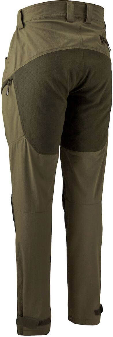 deerhunter-3883-hinten Pantaloni da pesca resistenti progettati per comfort e funzionalità durante le battute di pesca alla carpa.