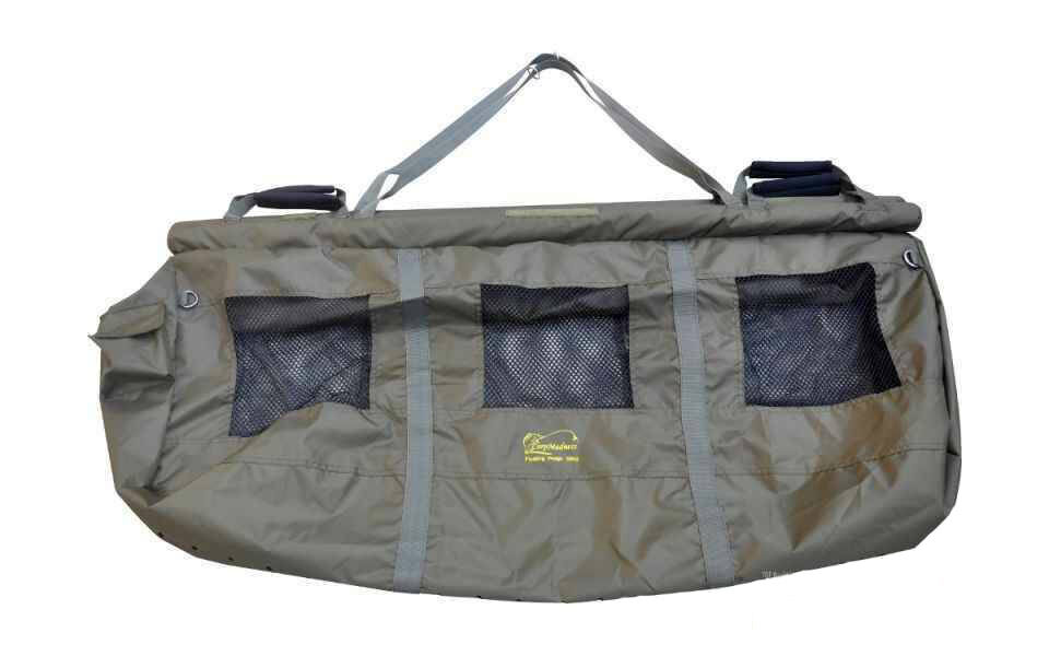 Wiegeschlinge-Floating-Weigh-Sling-png Duurzame vistas met meshvakken voor visgerei en accessoires, perfect voor karpervissers.